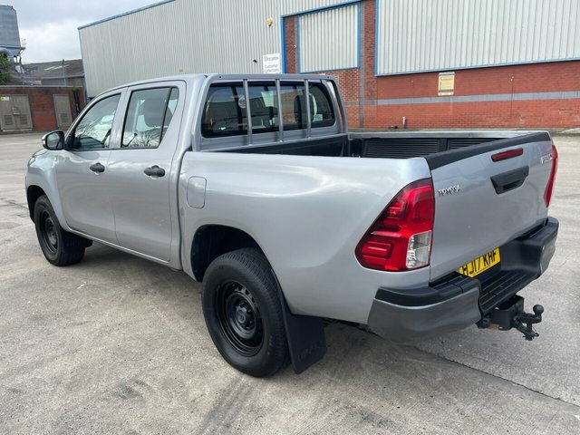 Toyota HILUX D-4d Active Pickup Double HJ17KHF Silver #4