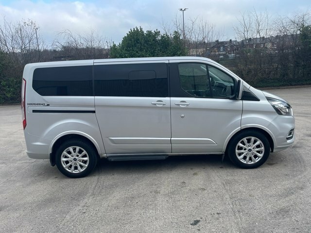 Ford Tourneo Custom 320 Ecoblue Titanium Minibus SH69EUZ Silver #5