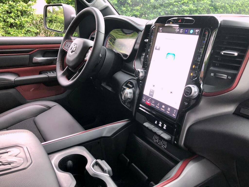 GMC  Suv Black #8