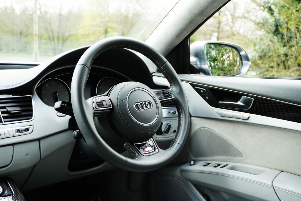 Audi S8 S8 Tfsi Quattro Tip Carbon Pack Black #22