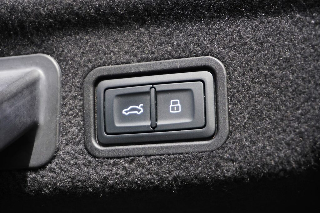 Audi S8 S8 Tfsi Quattro Tip Carbon Pack Black #82