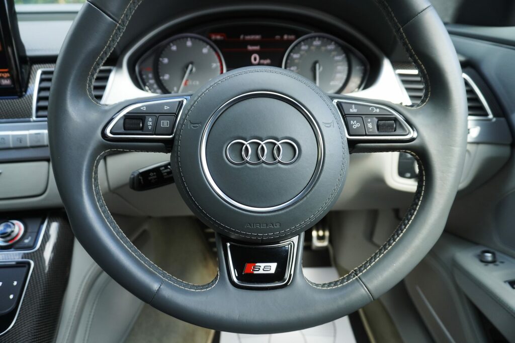 Audi S8 S8 Tfsi Quattro Tip Carbon Pack Black #34