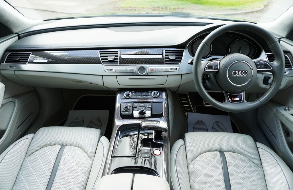 Audi S8 S8 Tfsi Quattro Tip Carbon Pack Black #21