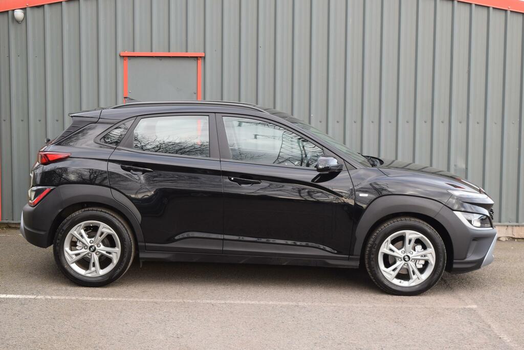 Hyundai Kona 1.0 Tgdi 48V Mhev Se Connect AVZ2614 Black #2