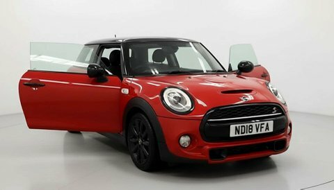 Mini Hatch 2.0 Cooper S Red