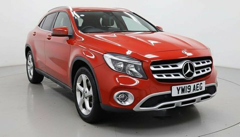 Mercedes-Benz GLA Class 2.1 Gla 200 YW19AEG Red #4