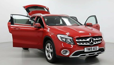 Mercedes-Benz GLA Class 2.1 Gla 200 Red