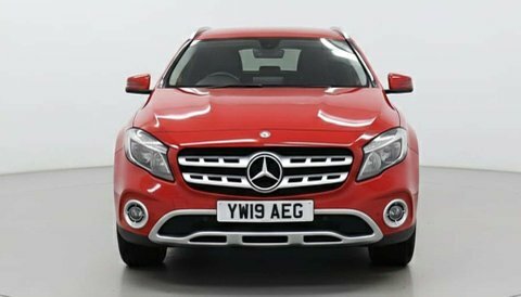 Mercedes-Benz GLA Class 2.1 Gla 200 YW19AEG Red #2