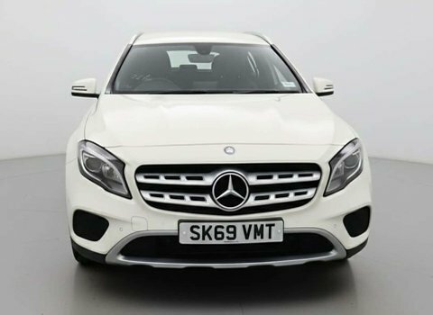 Mercedes-Benz GLA Class 1.6 Gla 180 SK69VMT White #2