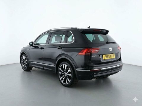 Volkswagen Tiguan 2.0 Tiguan R-line LM68NYR Black #2