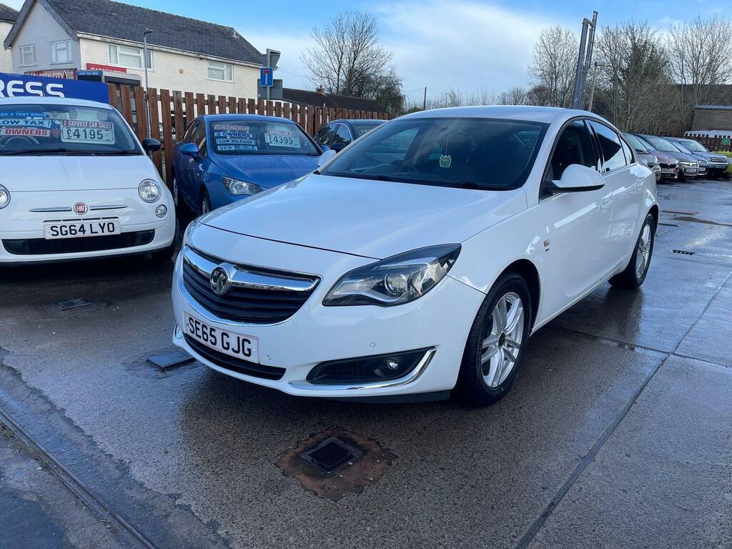 Vauxhall Insignia Hatchback 1.6 Cdti Ecoflex Sri Euro 6 Ss 2 SE65GJG White #4