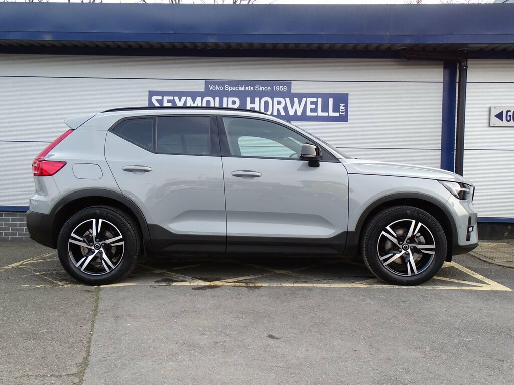Volvo XC40 2.0 B3 Mhev Plus Dark Dct Euro 6 Ss LY24CJU #6