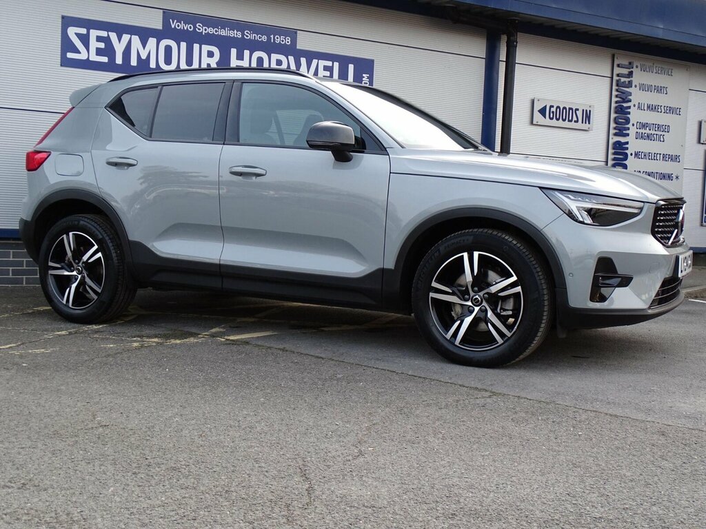 Volvo XC40 2.0 B3 Mhev Plus Dark Dct Euro 6 Ss LY24CJU #4