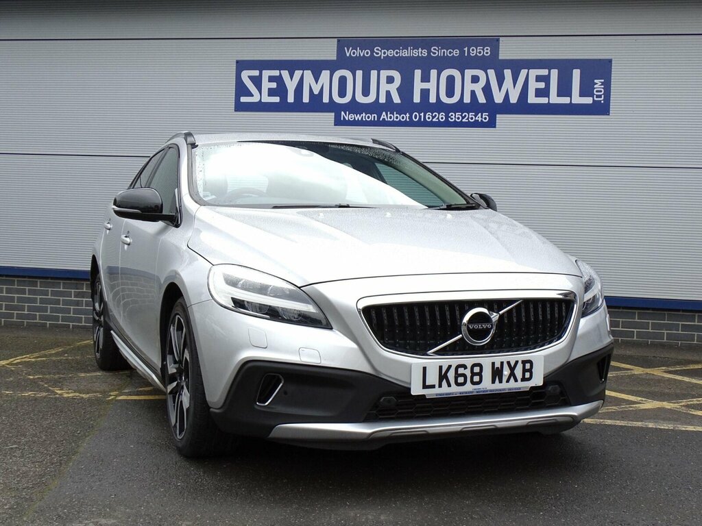 Volvo V40 1.5 T3 Gpf Pro Euro 6 Ss Silver