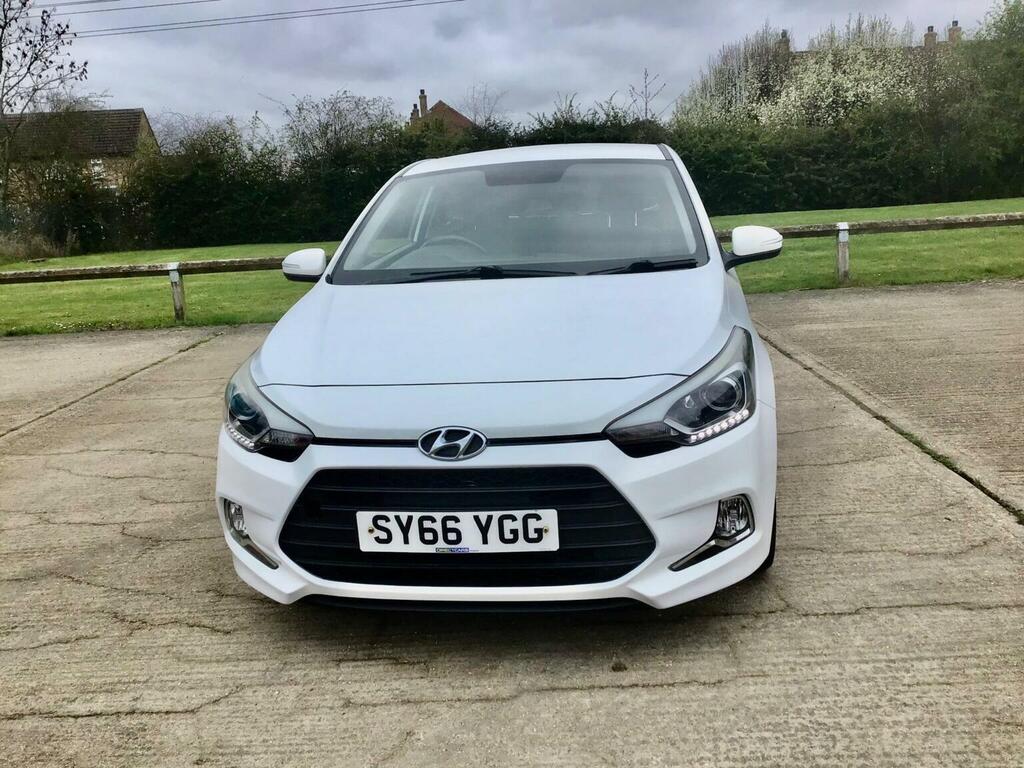 Hyundai I20 Coupe 1.2 Se Euro 6 201666 SY66YGG White #2