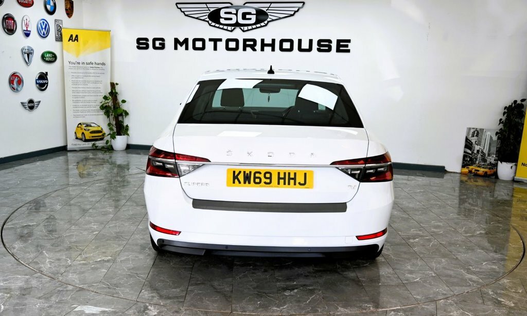 Skoda Superb 1.4L Se L KW69HHJ White #6