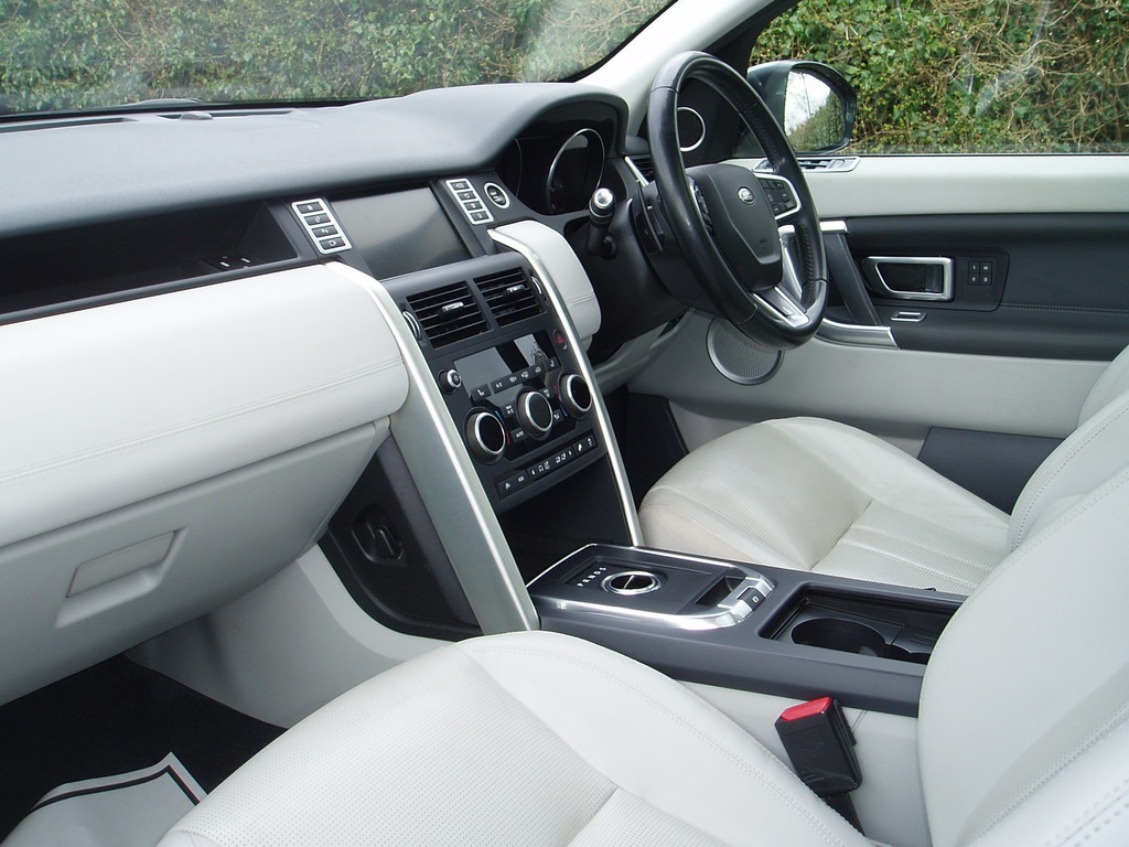 Land Rover Discovery Sport Td4 Hse LL65NLJ Grey #3