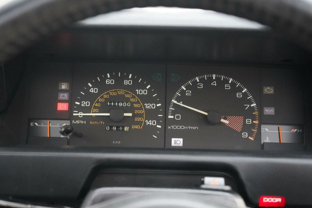 Toyota Corolla Gl Red #23