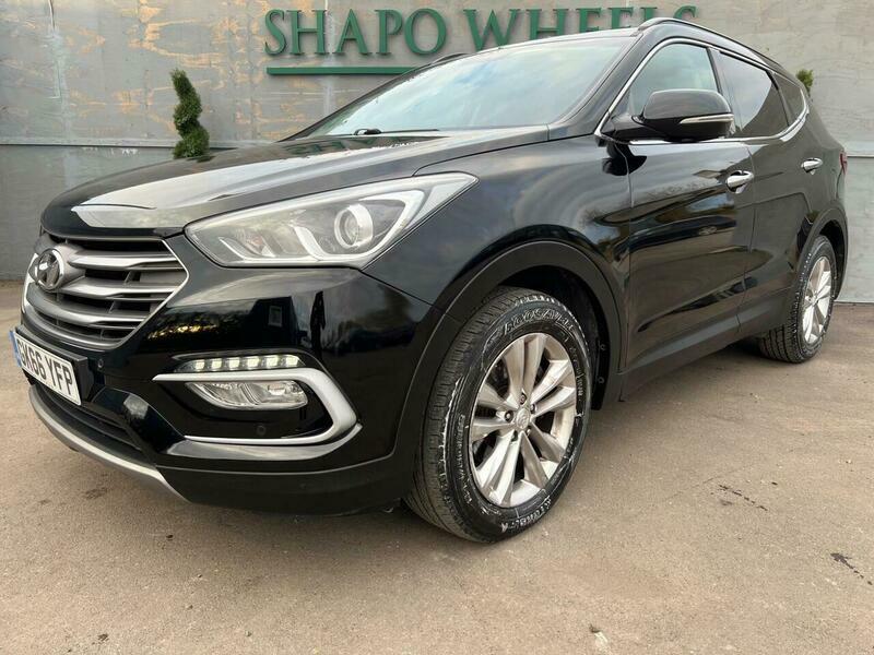 Hyundai Santa Fe 2.2 Crdi Blue Drive Premium 4Wd Euro 6 S S GK66YFP Black #4