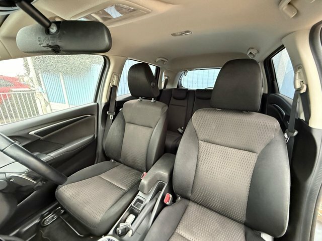 Honda Jazz 2019 1.3 I-vtec Ex Navi Hatchback Cvt E RA19FTF Grey #5