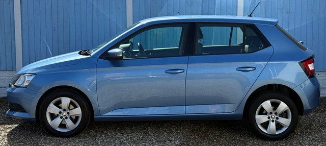 Skoda Fabia 2015 1.2 Tsi Se Hatchback Euro 6 MT15LTA Blue #4