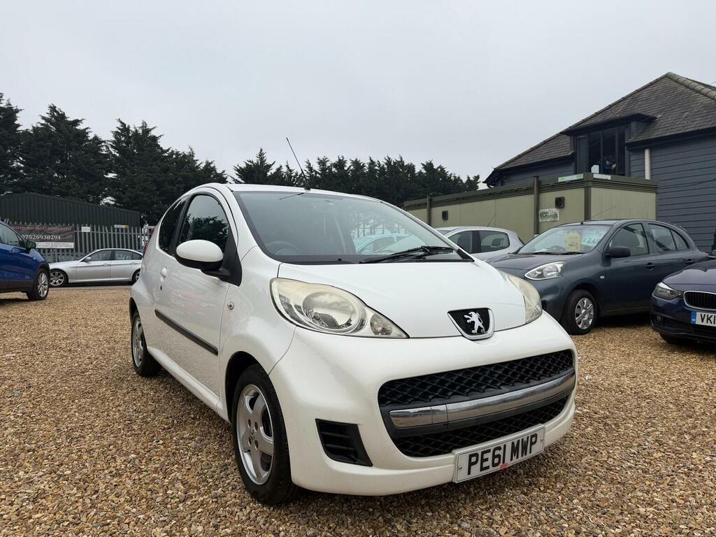 Peugeot 107 Hatchback 1.0 12V Sportium Euro 5 201161 White
