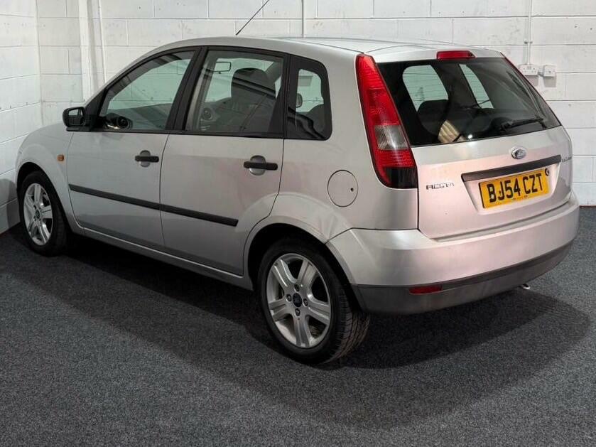 Ford Fiesta 1.25 Finesse Silver #4