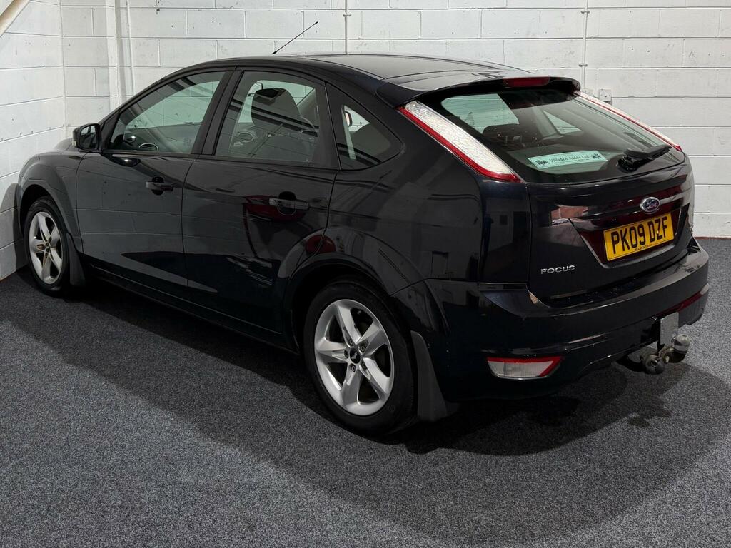 Ford Focus 1.6 Zetec PK09DZF Black #4