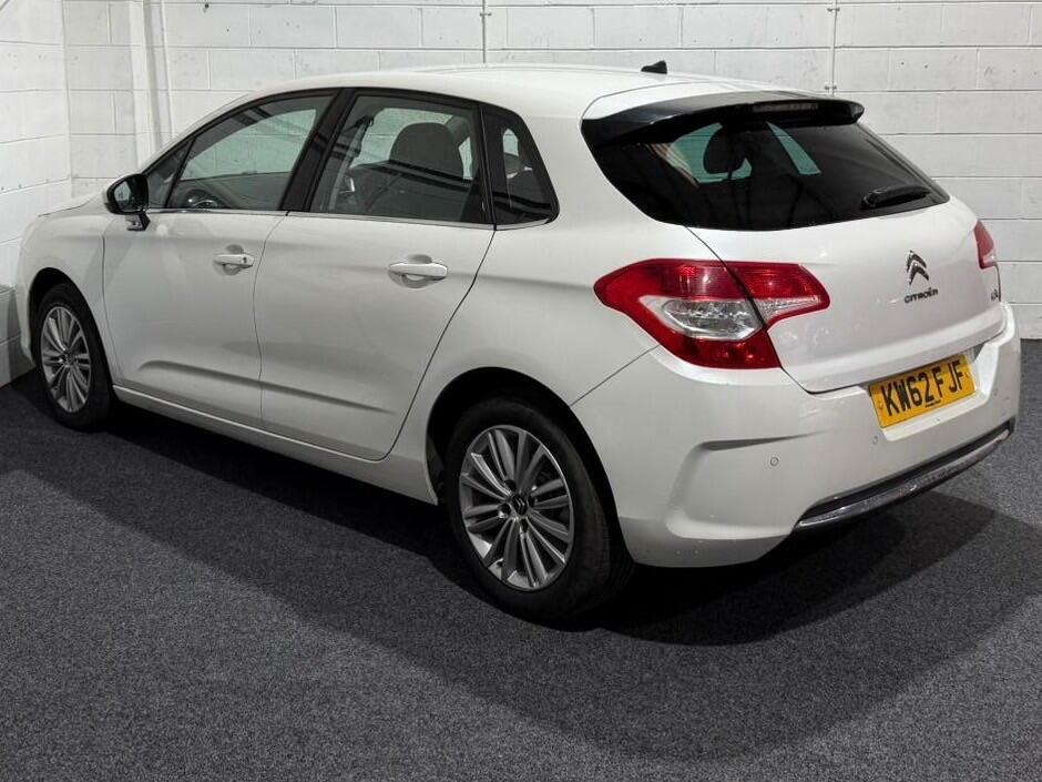 Citroen C4 1.6 Hdi Vtr Euro 5 White #4