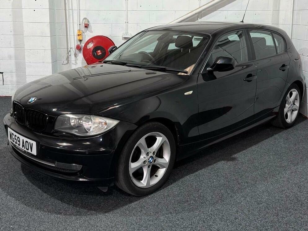 BMW 1 Series 2.0 118D Sport Euro 5 WG59AOV Black #3