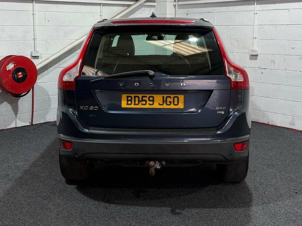 Volvo XC60 2.4D Drive Se Lux Euro 4 Blue #5