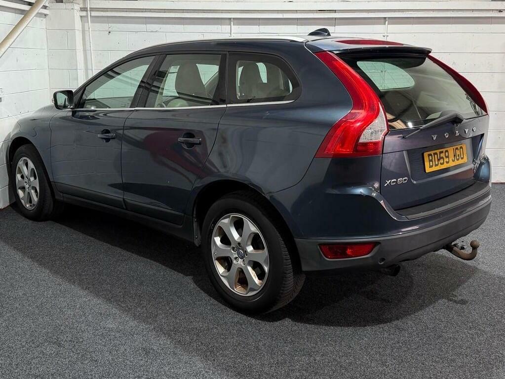 Volvo XC60 2.4D Drive Se Lux Euro 4 Blue #4