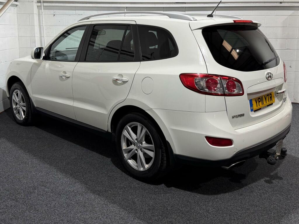 Hyundai Santa Fe 2.2 Crdi Premium 4Wd Euro 5 7 Seat White #4