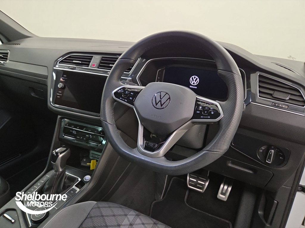 Volkswagen Tiguan Tiguan R-line Tdi 4Motion UGZ2333 White #4