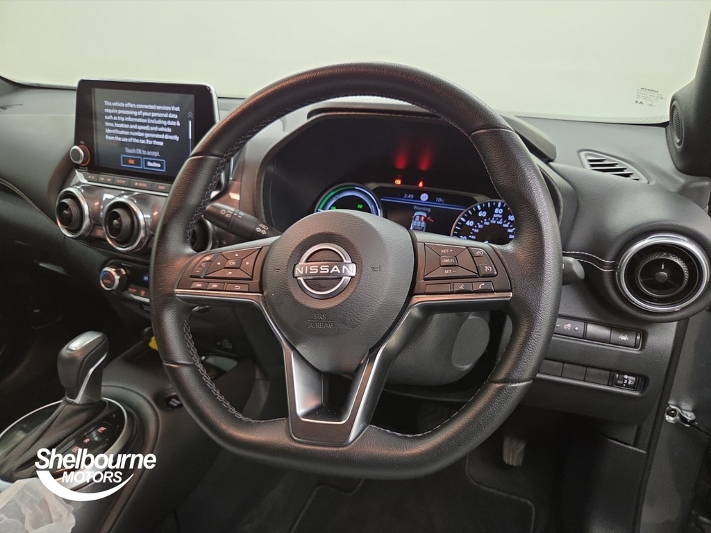 Nissan Juke Juke 1.6 Hybrid N-connecta Hatchback YGZ3930 Grey #4