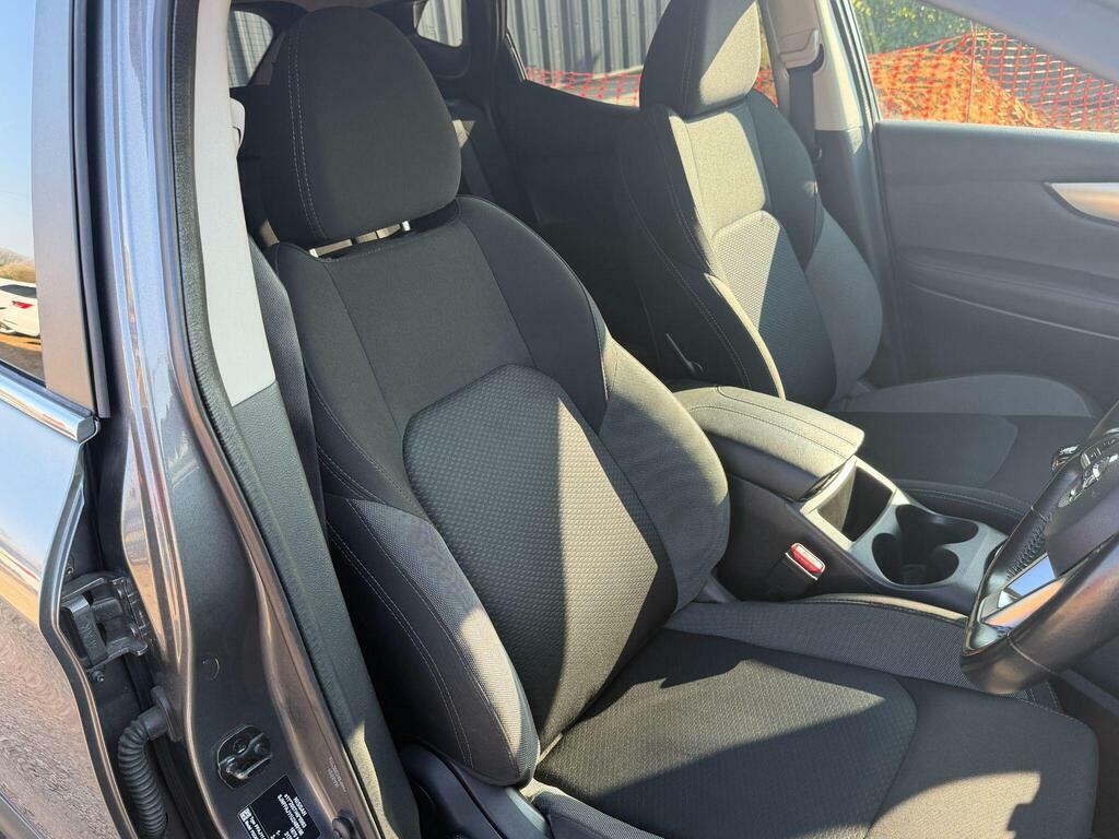 Nissan Qashqai 1.3 Dig-t N-connecta Euro 6 S S EU19PUA Grey #3