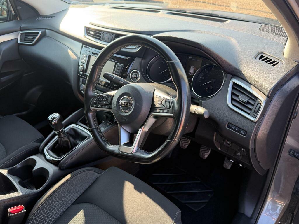 Nissan Qashqai 1.3 Dig-t N-connecta Euro 6 S S EU19PUA Grey #4