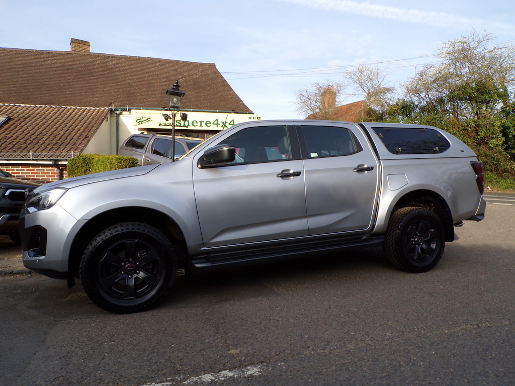 Isuzu D-Max 1.9 Td V-cross Pickup Double Cab WG25NHN Silver #2