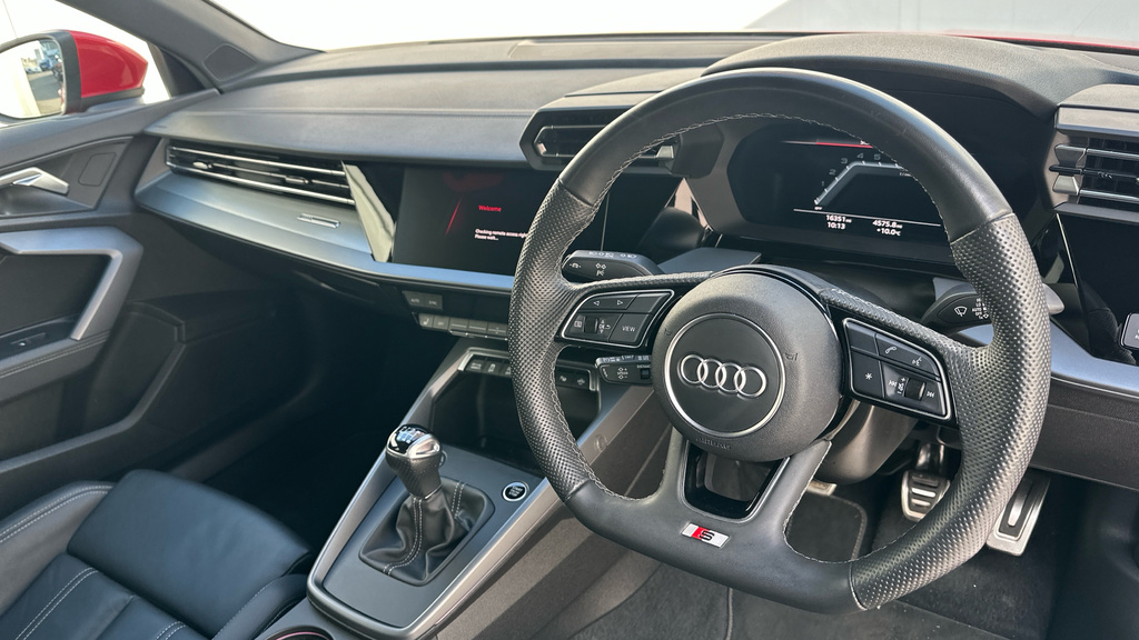 Audi A3 1.5 Tfsi 35 S Line Sportback Eur GY74MHX Red #2