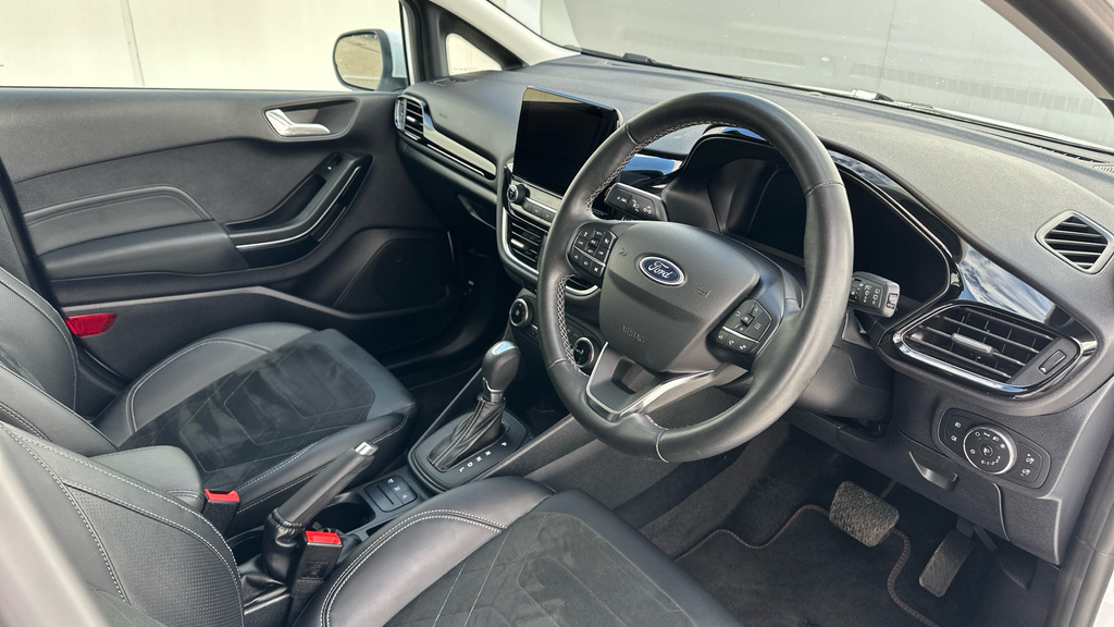 Ford Fiesta 1.0T Ecoboost Mhev Titanium X Hatchback SH73FRF White #2