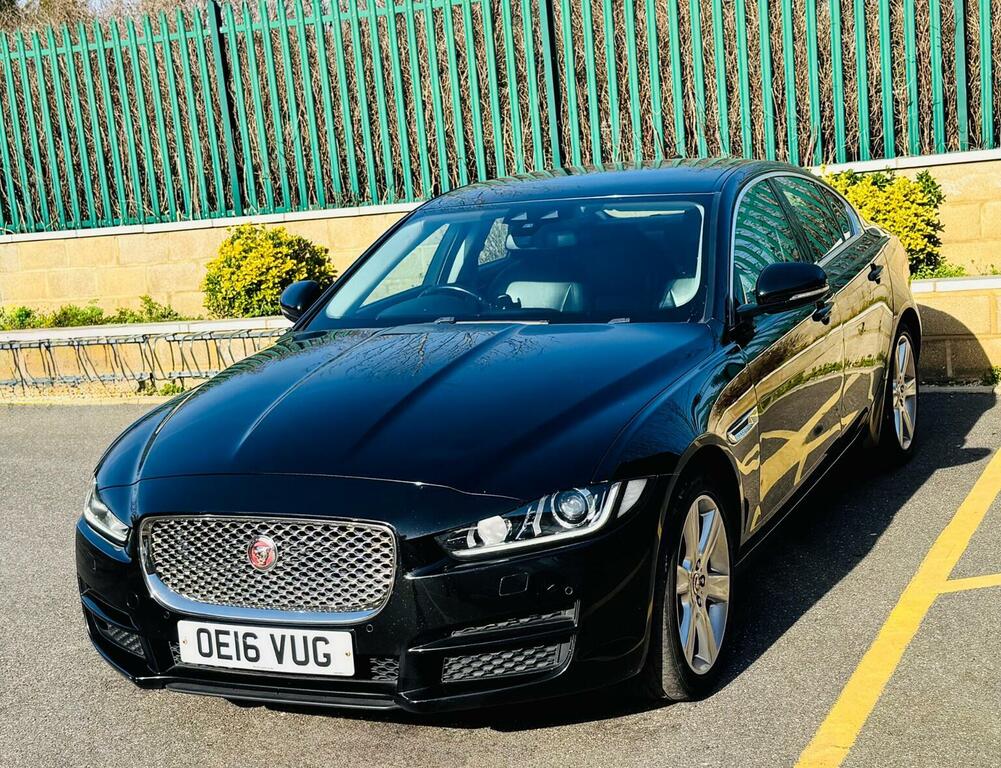 Jaguar XE 2.0D Portfolio Awd Euro 6 Ss OE16VUG Black #6