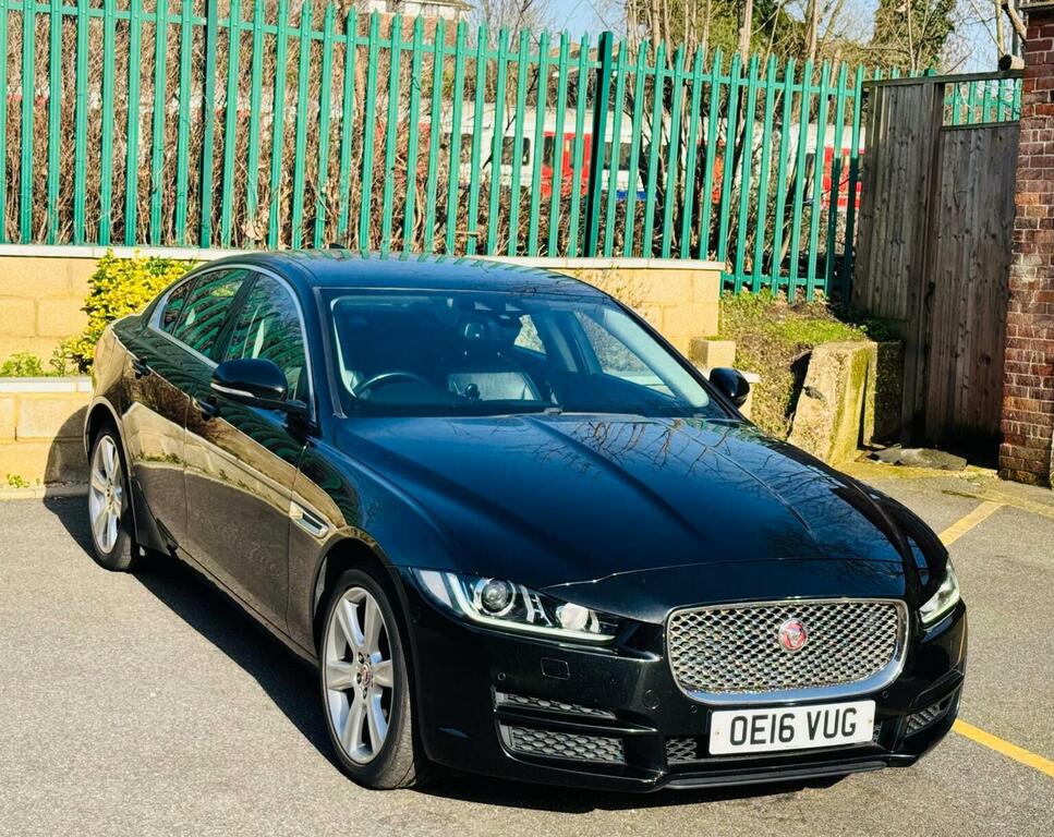 Jaguar XE 2.0D Portfolio Awd Euro 6 Ss OE16VUG Black #2