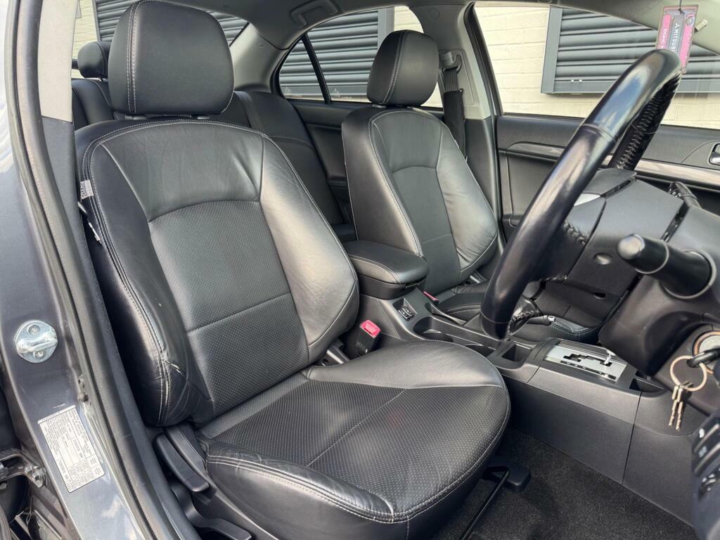 Mitsubishi Lancer 1.6 Equippe Saloon Grey #11