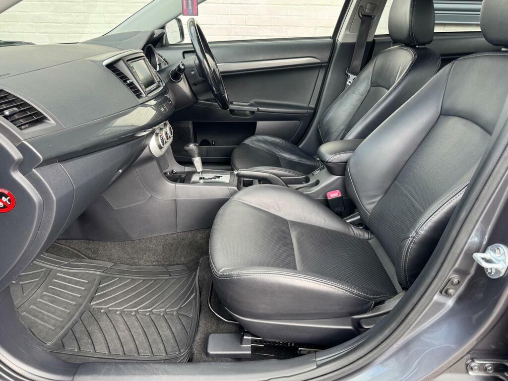 Mitsubishi Lancer 1.6 Equippe Saloon Grey #16