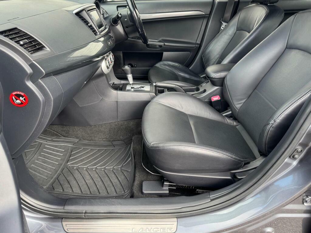 Mitsubishi Lancer 1.6 Equippe Saloon Grey #14