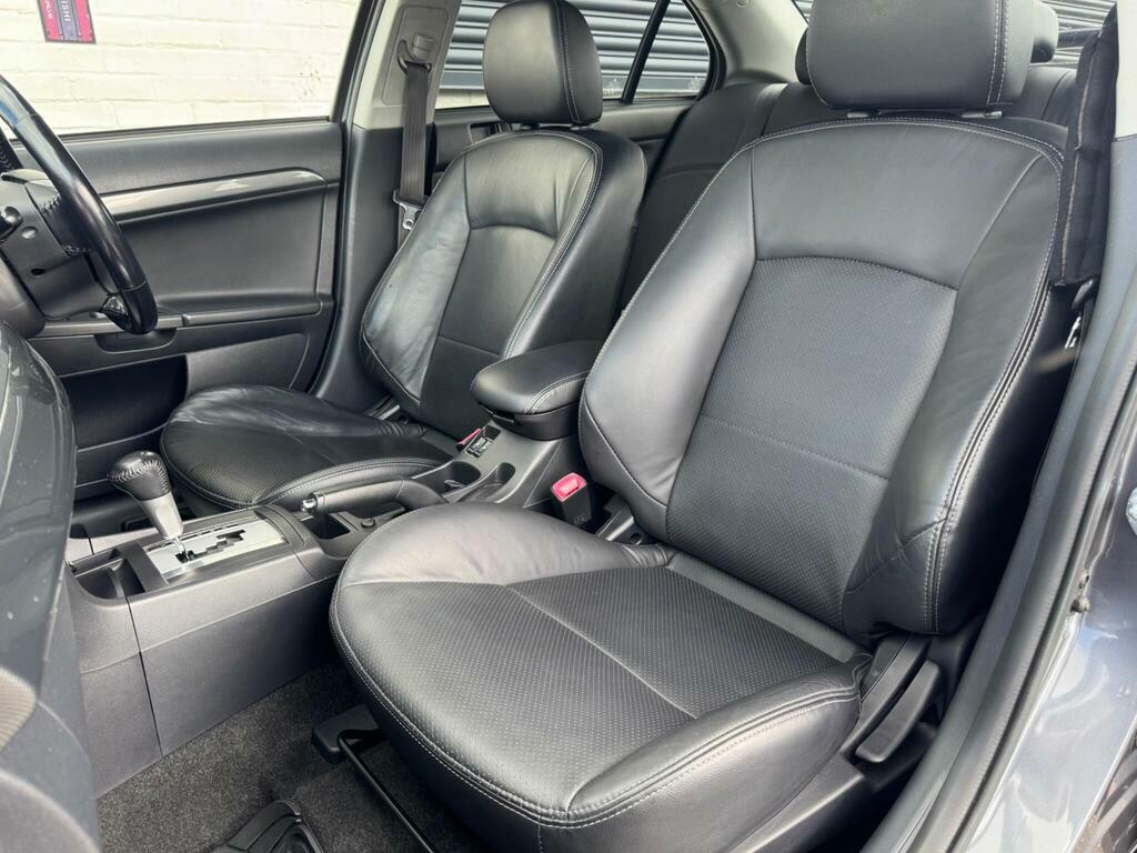 Mitsubishi Lancer 1.6 Equippe Saloon Grey #7