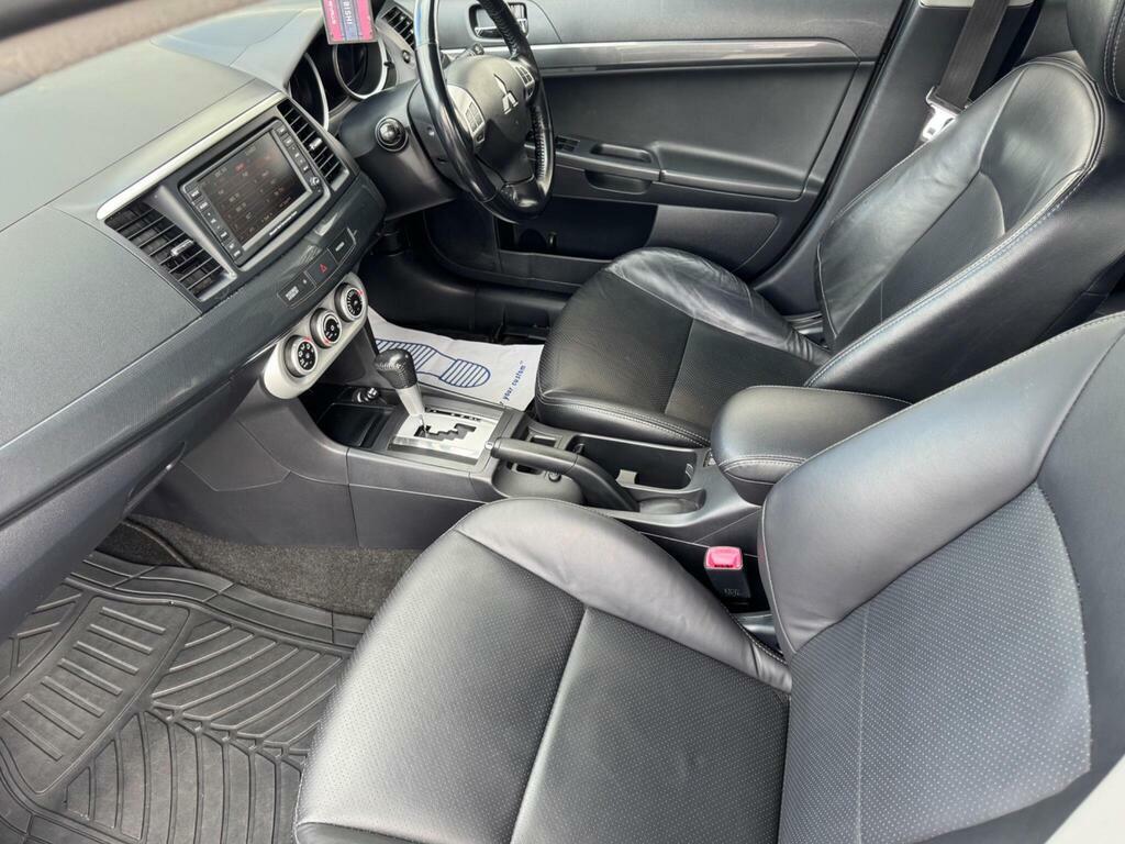 Mitsubishi Lancer 1.6 Equippe Saloon Grey #17