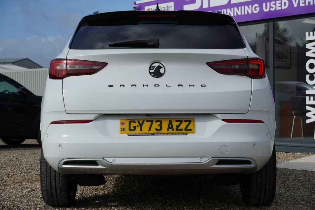 Vauxhall Grandland 1.2 Turbo Ultimate Euro 6 Ss GY73AZZ White #5