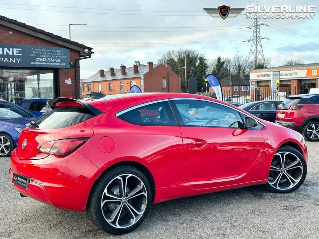 Vauxhall Astra GTC 1.4L Limited Edition Red #6