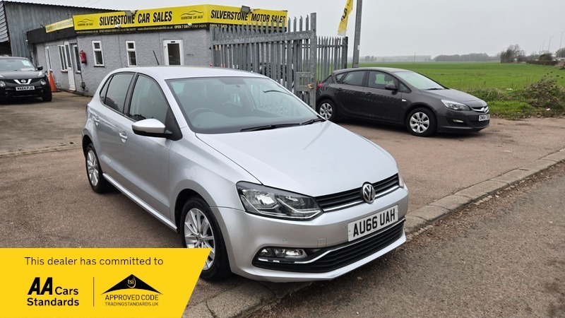 Volkswagen Polo Match Tsi Silver